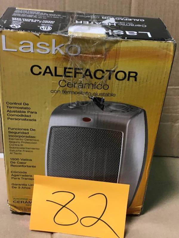 Lasko 9.2 in. 1500-Watt Electric Portable Ceramic Compact Heater in like new condition