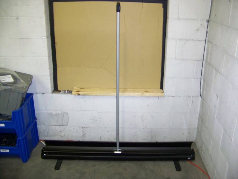 lot 30 image: Draper, Traveller, Portable Movie  Projection Screen