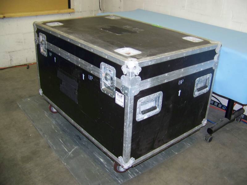 lot 62 image: Large, R&R Cases, ATA-Rated, Heavy Duty Travel  Shipping Equipment Case with Wheels
