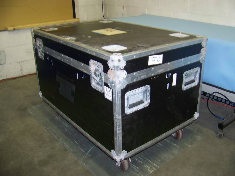 lot 65 image: Large, R&R Cases, ATA-Rated, Heavy Duty Travel  Shipping Equipment Case with Wheels
