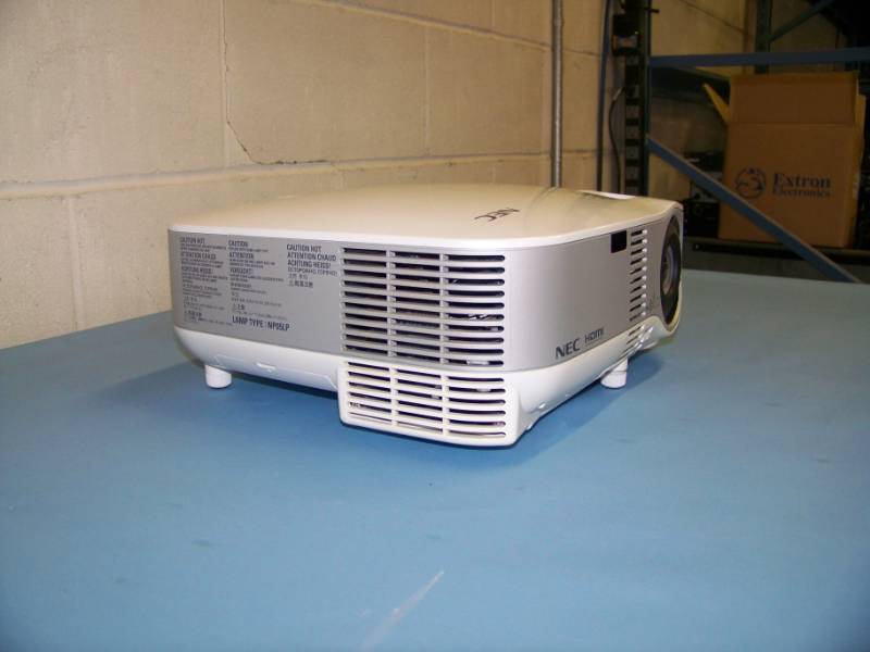 lot 24 image: NEC, NP905, LCD Projector with HDMI Input