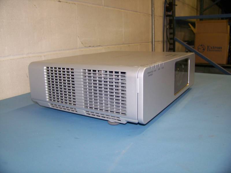 lot 17 image: Panasonic, PT-F100U, LCD Projector