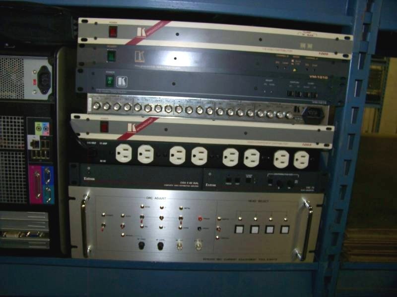 lot 113 image: (LARGE LOT) Miscellaneous lot of Audio  Video  Computer items