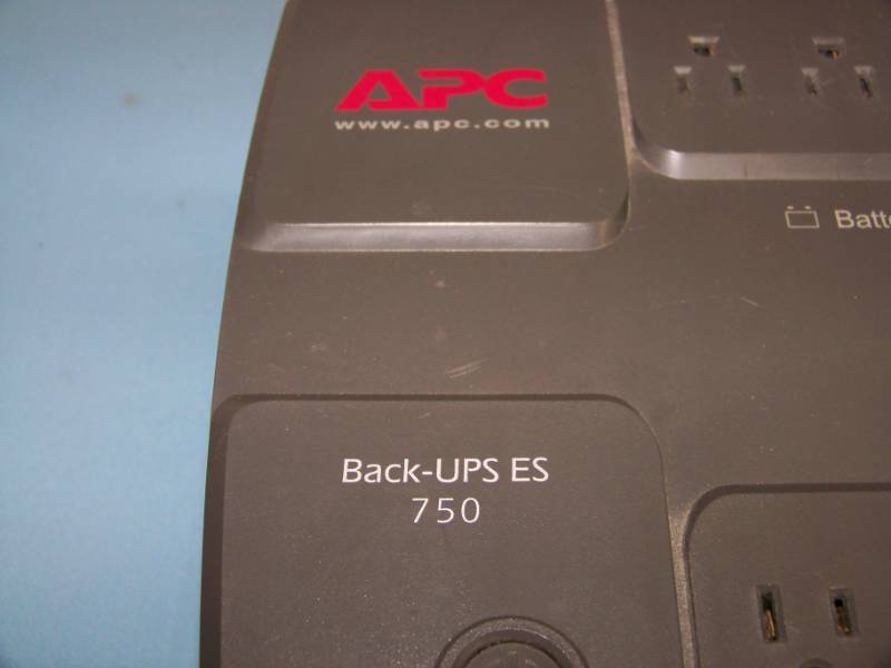 lot 84 image: APC, 10 Outlet, UPS (Uninterruptible Power Supply)  Battery Back-Up and Surge Protection Unit