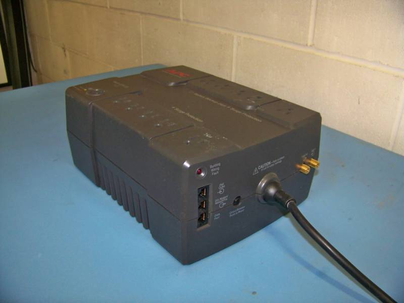 lot 86 image: APC, 10 Outlet, UPS (Uninterruptible Power Supply)  Battery Back-Up and Surge Protection Unit