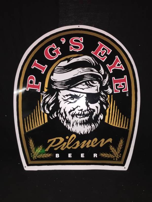 lot 72 image: Pigs Eye tin tacker