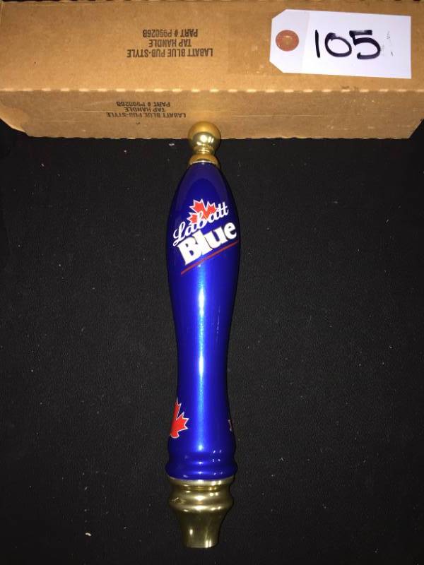lot 105 image: Labatts Blue pub style tap handle