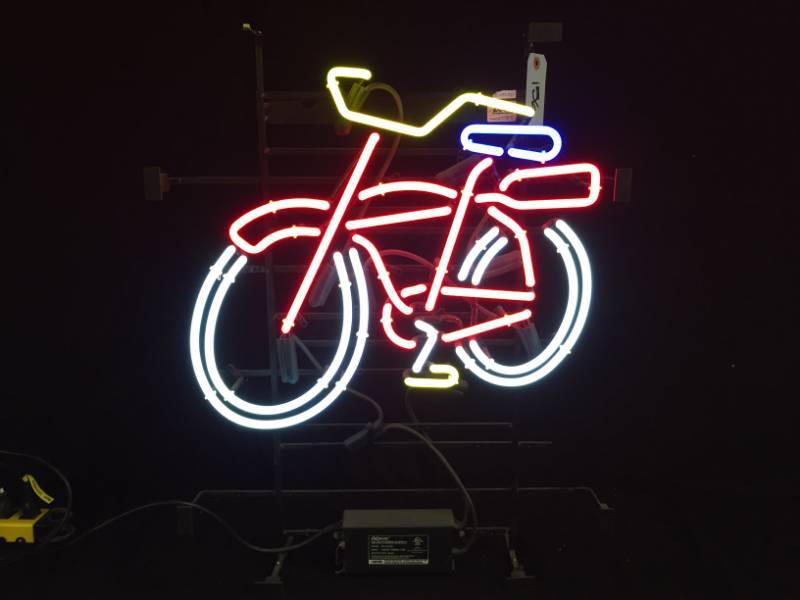 lot 156 image: Fat Tire neon sign