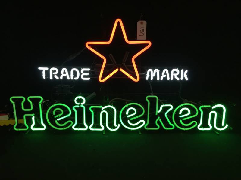 lot 159 image: Heineken neon