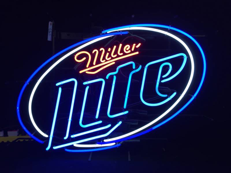 lot 161 image: Miller Lite hoops neon