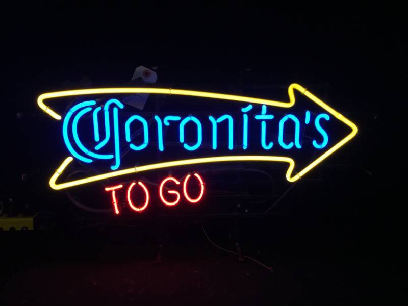 lot 174 image: Coronitas To-Go neon