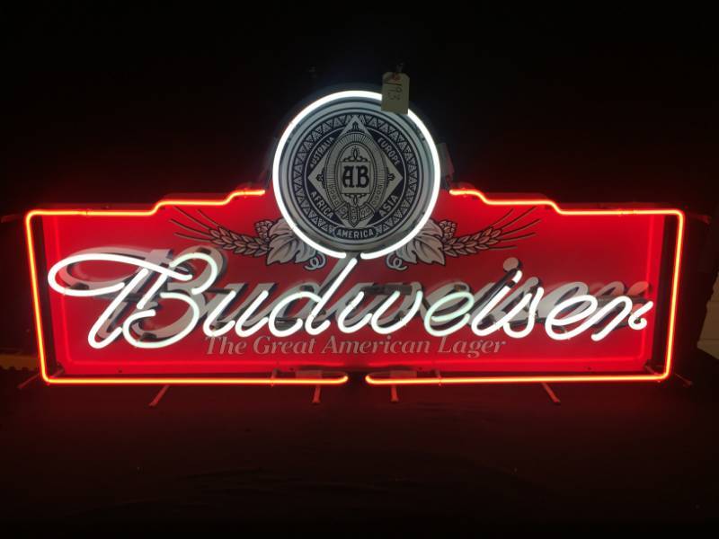 lot 193 image: Budweiser neon sign