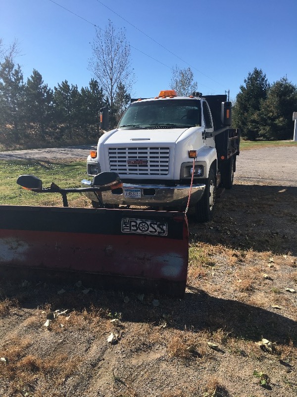 2005 GMC  7500 DUMP TRUCK