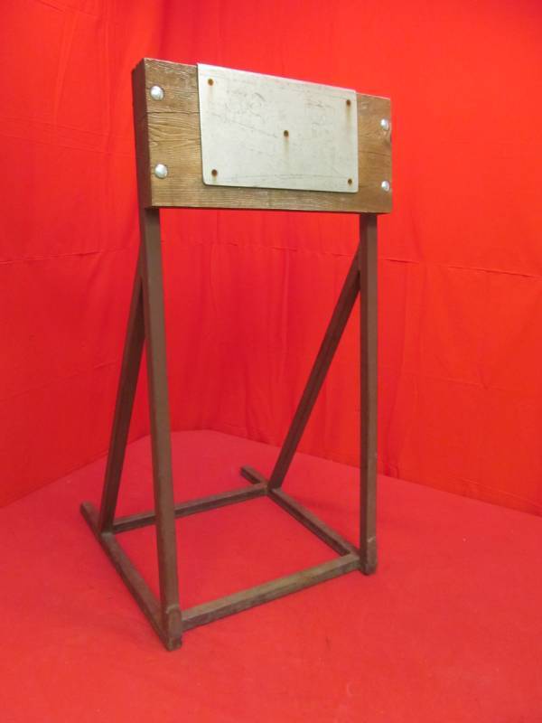 boat motor stand