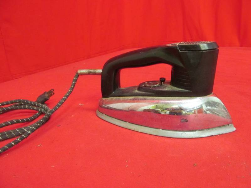 vintage presto iron