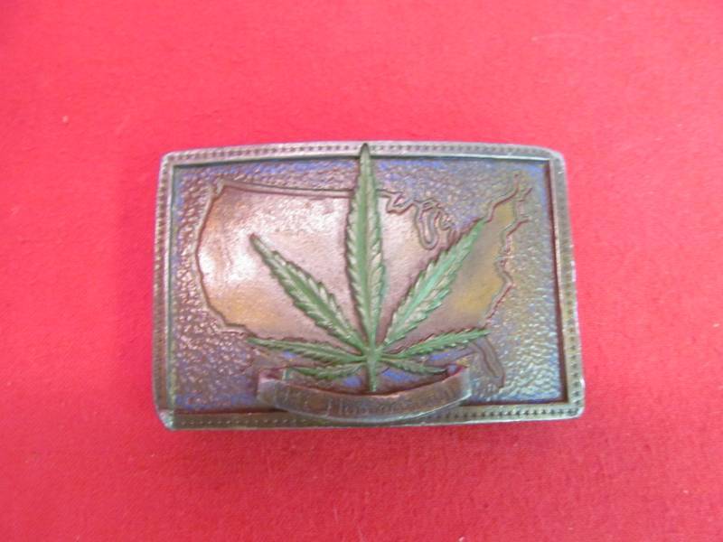 belt buckle