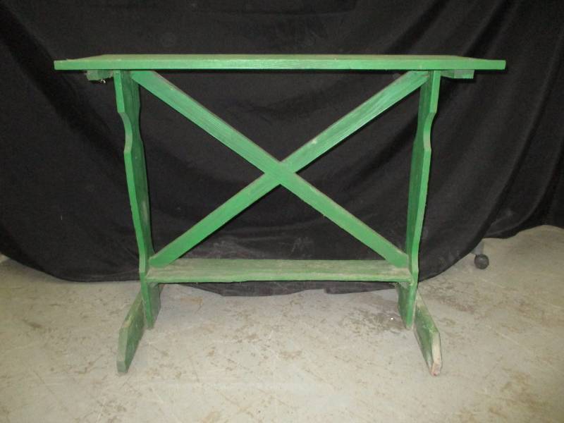 Adorable little table