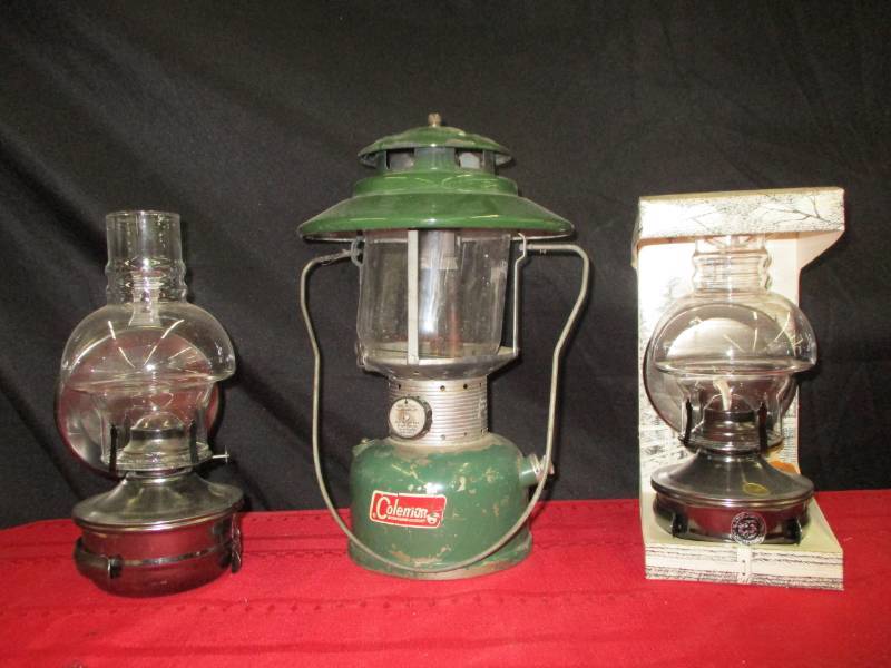 1 Coleman lamp and 2 other lamps
