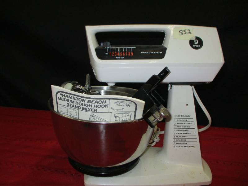 Hamilton Beach Mixer and Mixing Bowls