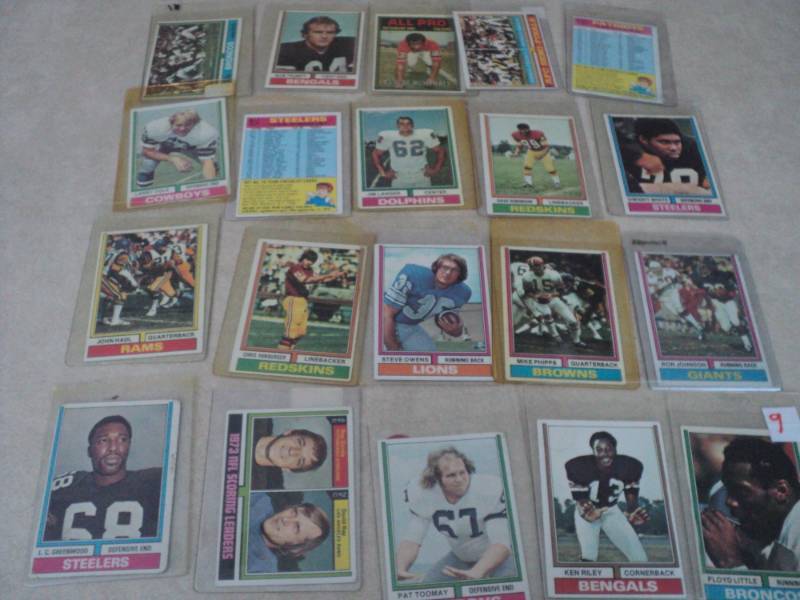 20 1974 Topps Football Cards...