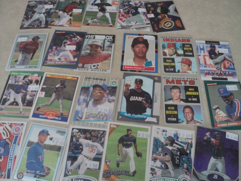 25 Baseball Rookies Cards...