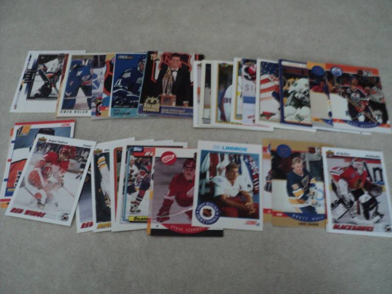 50 Hockey Star Cards...