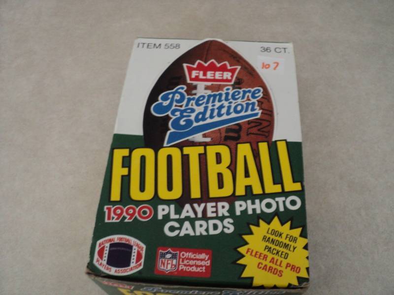 1990 Fleer Football Wax Box...