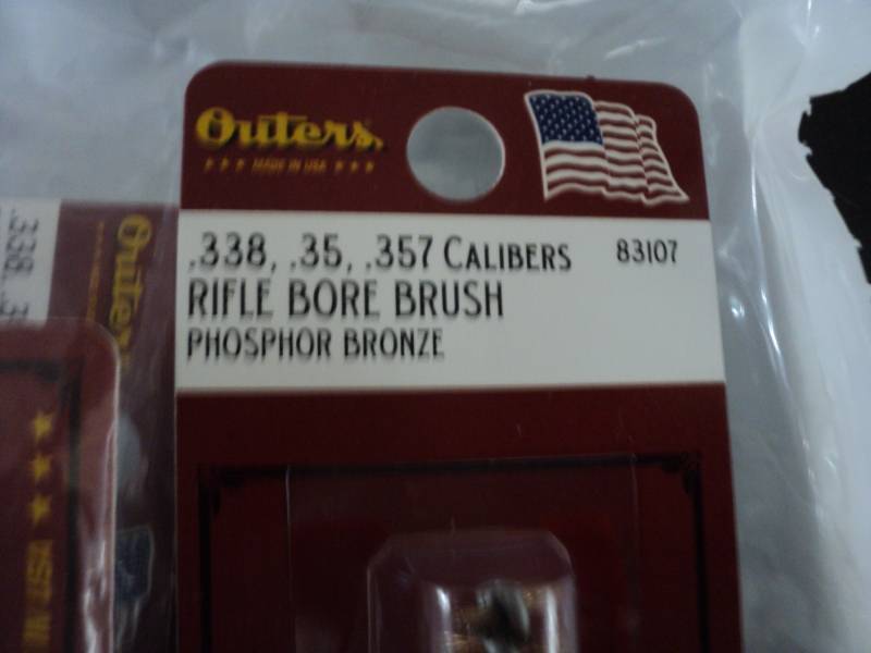 box of 36 Outers Rifle Bore Brushes...