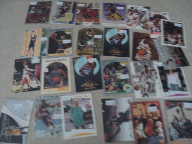 25 Basketball Star Cards...