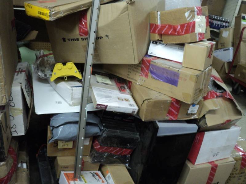 pallet of unsold or items not picke...