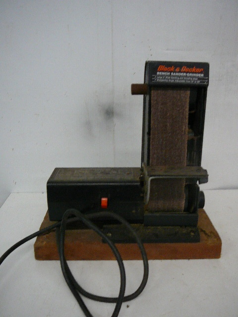 lot 13 image: Bench Grinder Sander