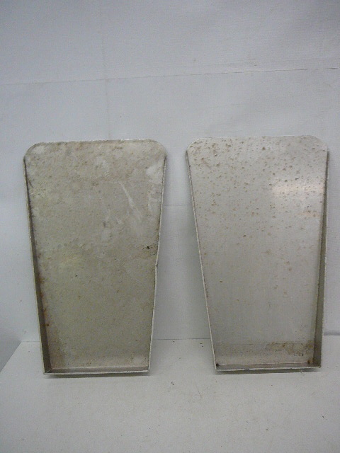 lot 30 image: Aluminum Parts