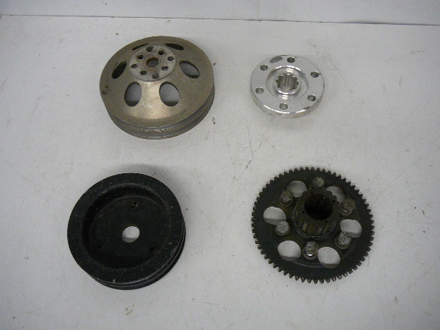 lot 56 image: Pullies Front & Rear Gear Small Block Chevy
