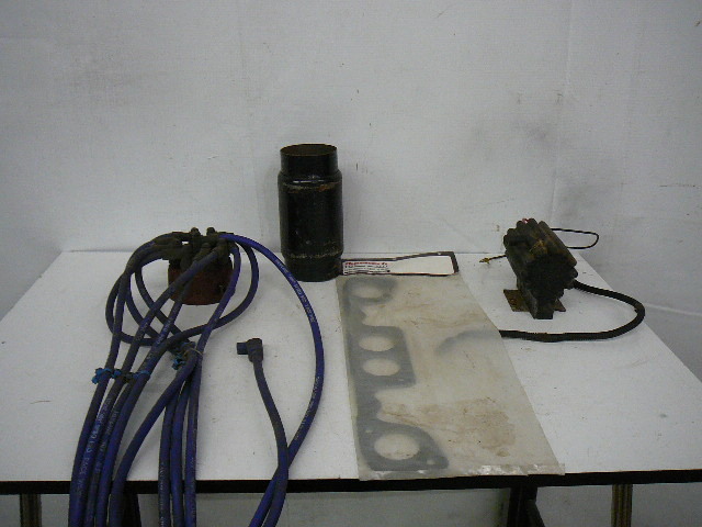 lot 65 image: Parts Small Block Chevy