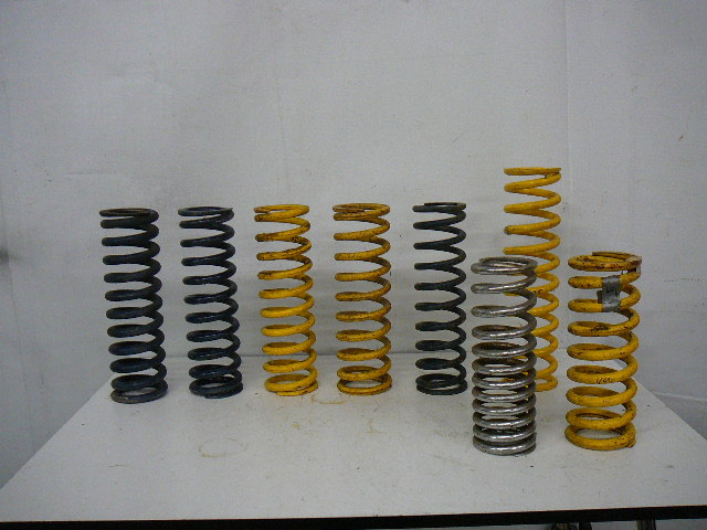 lot 76 image: Suspension Coils