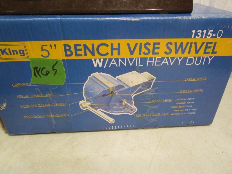 lot 65 image: 5 Bench Vise