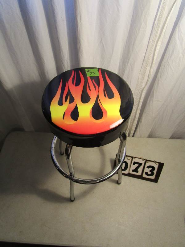 lot 73 image: Mechanics Stool