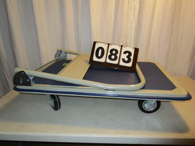 lot 83 image: Platform Warehouse Cart