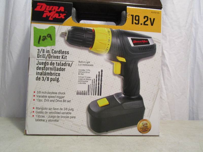 lot 129 image: DuraMax 38 Cordless DrillDriver Kit
