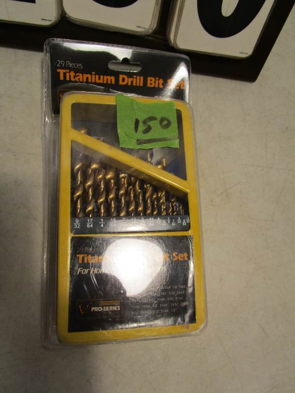 lot 150 image: Pro-Series 29 pc Titanium Drill Bit Set - SAE