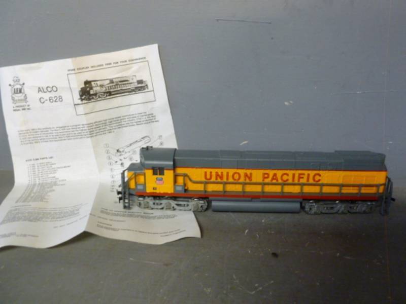 lot 31 image: HO Scale Locomotive