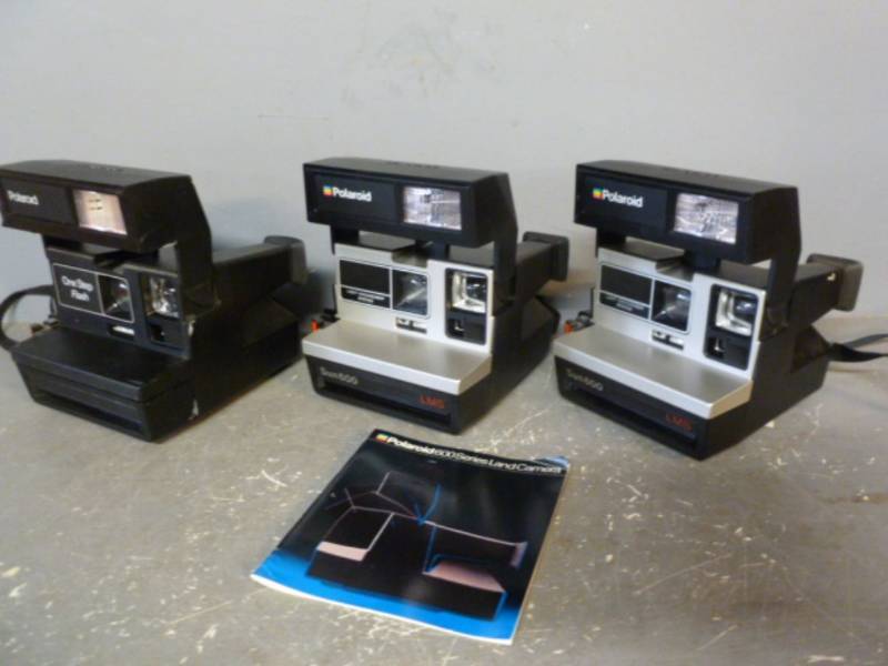 lot 47 image: Cameras