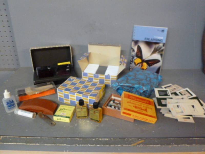 lot 62 image: New Vintage Photo Developing Items