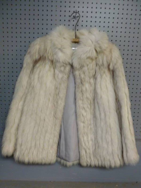 lot 70 image: Fur Coat