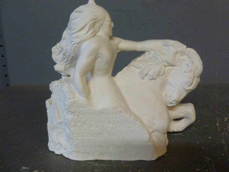 lot 98 image: Native American Themed