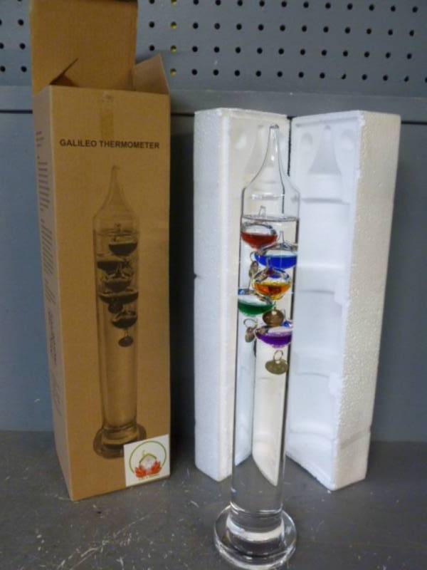 lot 103 image: New Glass Thermometer