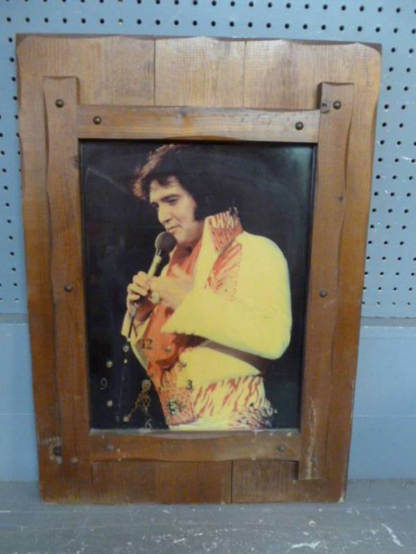 lot 123 image: Elvis Presley Collectible
