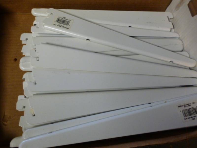 lot 171 image: New Shelf Brackets