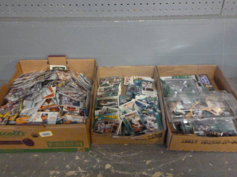 lot 173 image: Sports Collectible