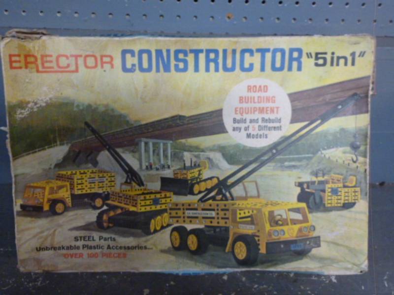 lot 174 image: Vintage Erector Set